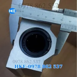 Con trượt tròn kín SCS25UU