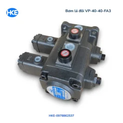 Bơm lá đôi VP-40-40-FA3 nhìn từ phía tem và hai cụm bơm