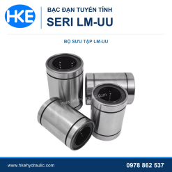 Bốn bạc đạn tuyến tính LM-UU dạng trụ kín đặt cạnh nhau