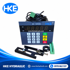 Màn hình điều khiển DC-5000B cùng bộ gá, giắc đấu dây và dây nối